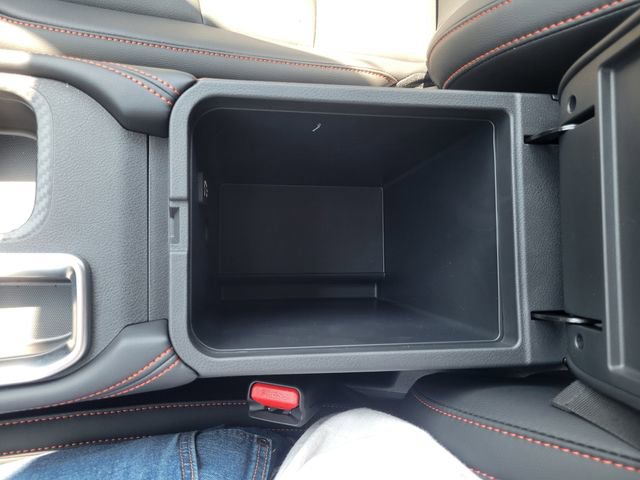 New 2025 Nissan Sentra SR w/ SR Premium Package image 30