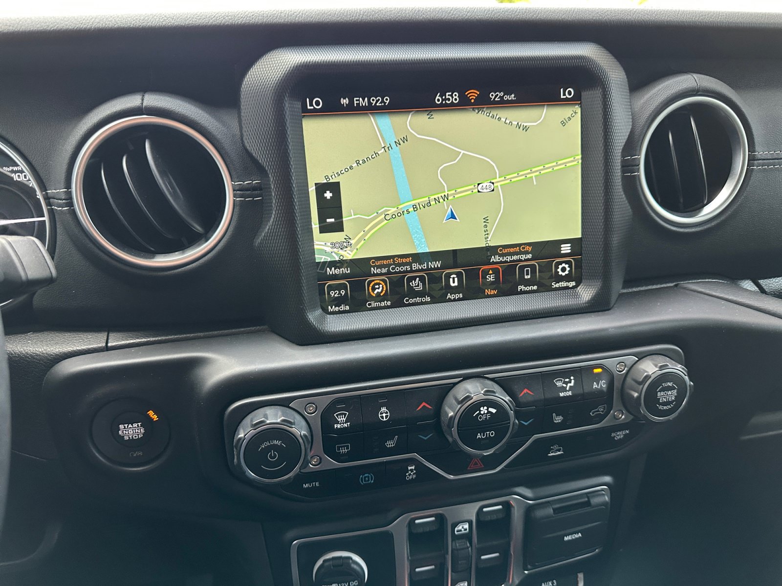 Used 2023 Jeep Wrangler Unlimited Sahara w/ Cold Weather Group AWD/4WD image 19