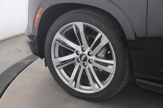 Used 2025 Cadillac Escalade ESV Sport Platinum image 13