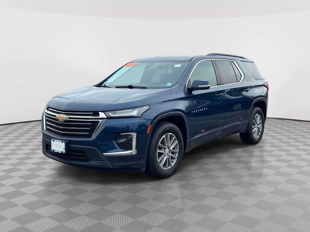Used 2023 Chevrolet Traverse LT FWD image 3