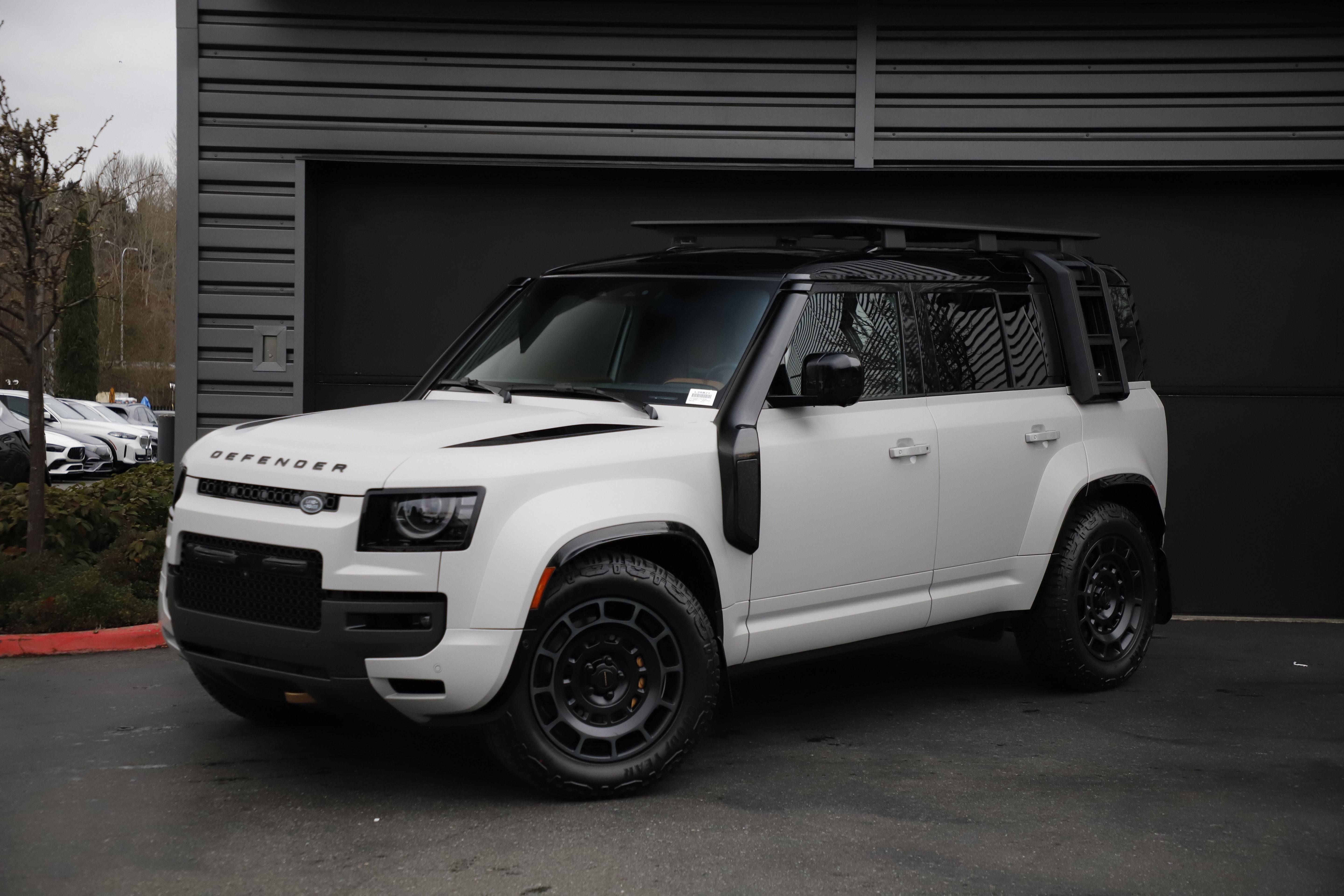 New 2026 Land Rover Defender 110 OCTA AWD/4WD image 1