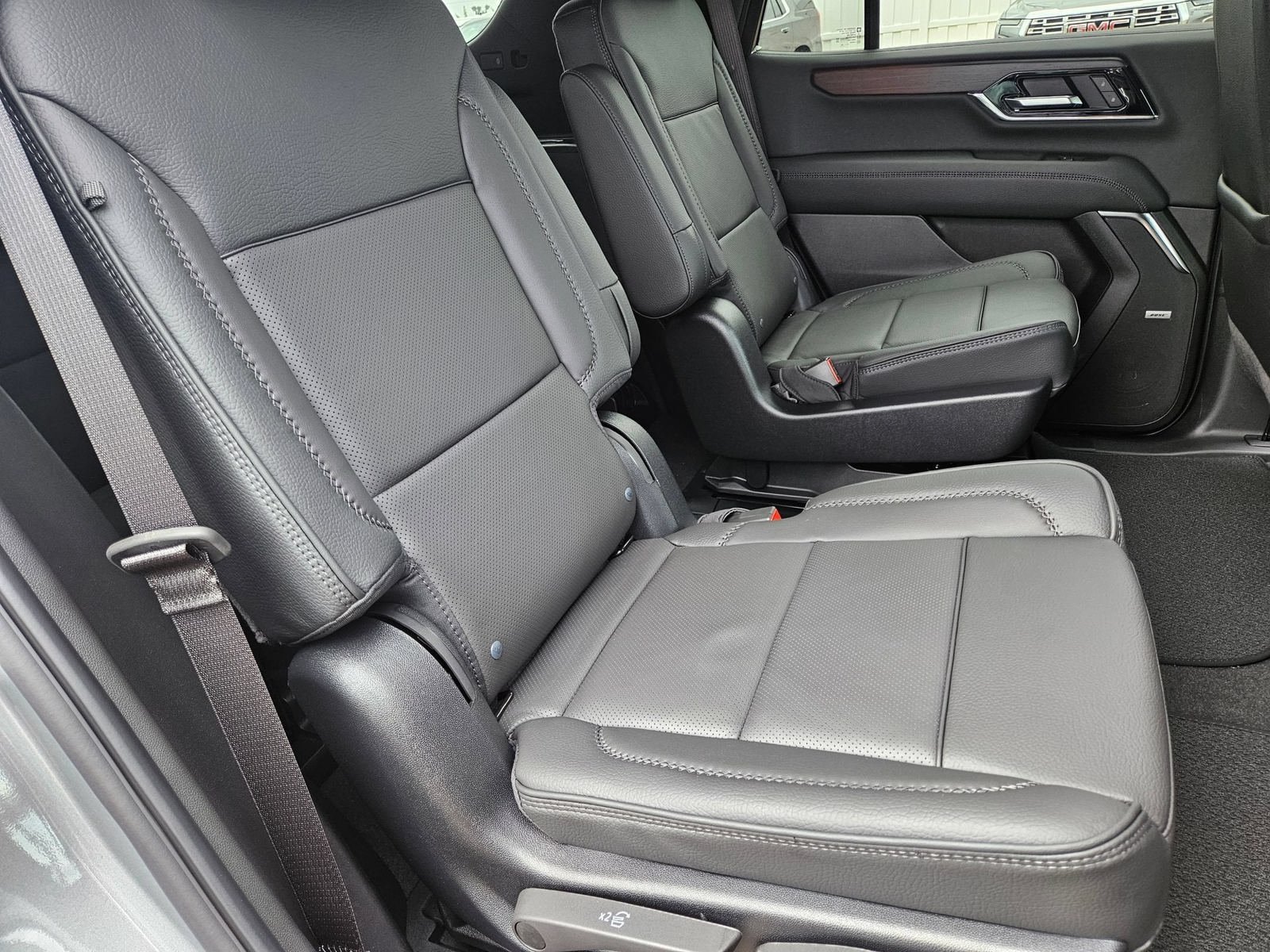 New 2026 GMC Yukon Denali AWD/4WD image 28