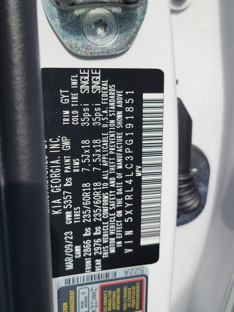 Used 2023 Kia Sorento S image 36