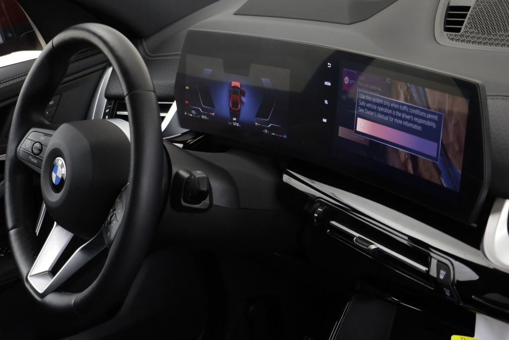 Certified 2025 BMW X2 xDrive28i AWD/4WD image 19