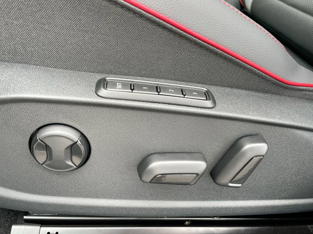 New 2025 Volkswagen GTI SE image 37