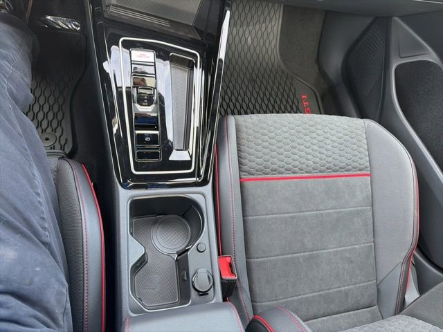 New 2026 Volkswagen GTI SE image 13