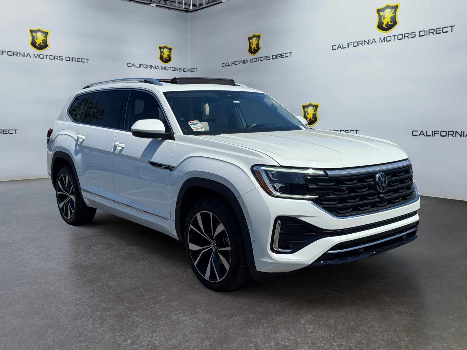 Used 2024 Volkswagen Atlas SEL Premium R-Line AWD/4WD image 7
