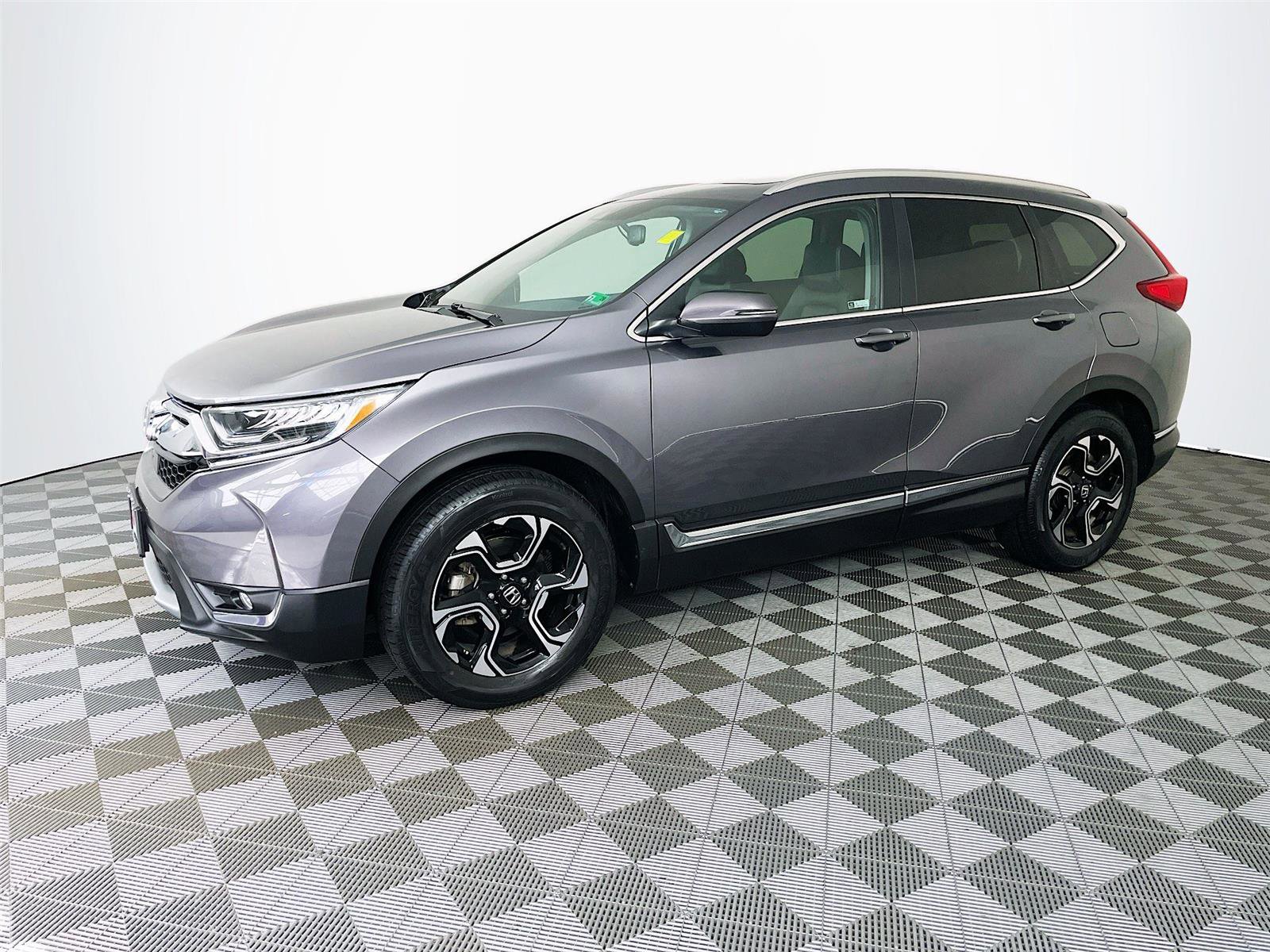 Used 2019 Honda CR-V Touring image 4