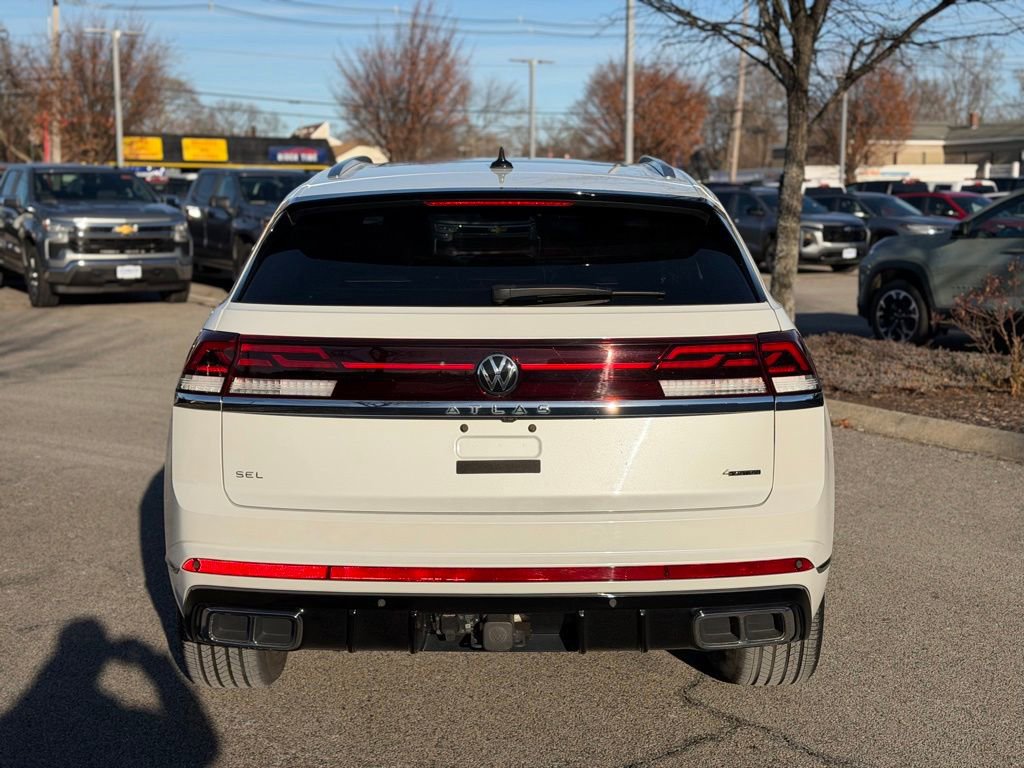 Used 2024 Volkswagen Atlas Cross Sport SEL Premium R-Line image 6
