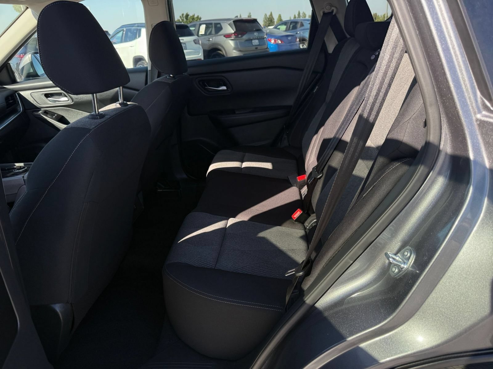 Used 2026 Nissan Rogue SV AWD/4WD image 28
