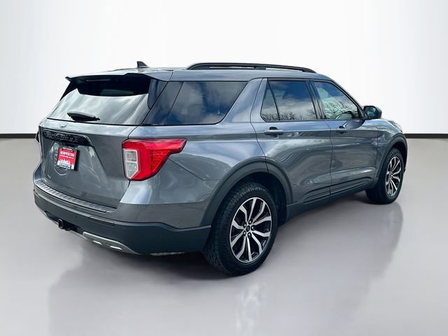 Used 2022 Ford Explorer XLT w/ Equipment Group 202A AWD/4WD image 6