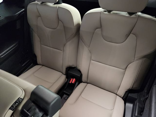 Certified 2026 Volvo XC90 B6 Plus w/ Protection Package Premier AWD/4WD image 32