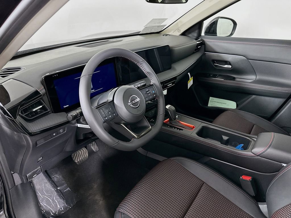 New 2026 Nissan Kicks SR w/ Cold Weather Package image 14