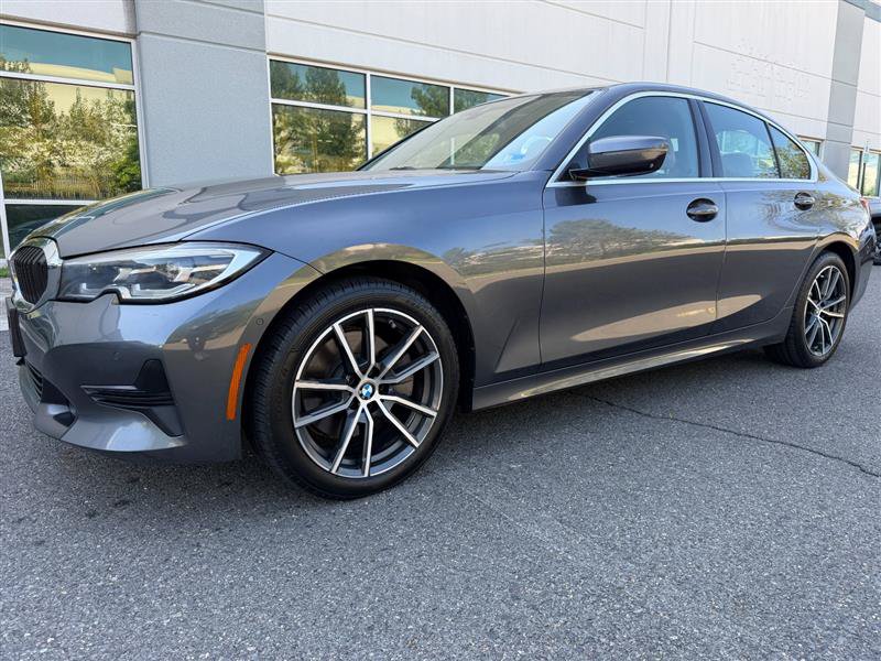 Used 2020 BMW 330i xDrive Sedan w/ Premium Package AWD/4WD image 3