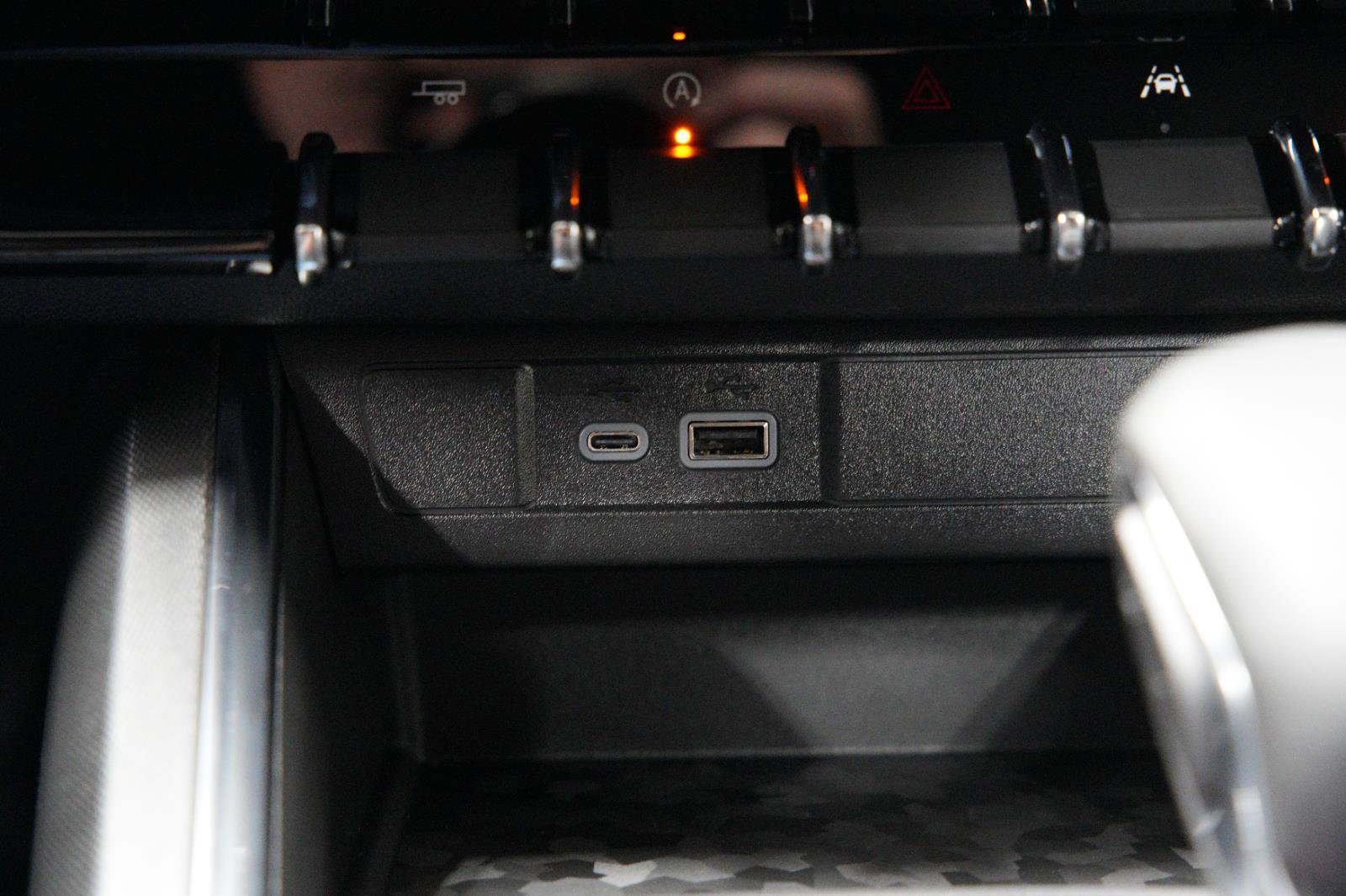 New 2025 GMC Canyon Elevation image 37