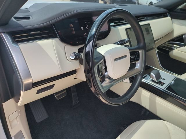Used 2026 Land Rover Range Rover Long Wheelbase SE AWD/4WD image 7