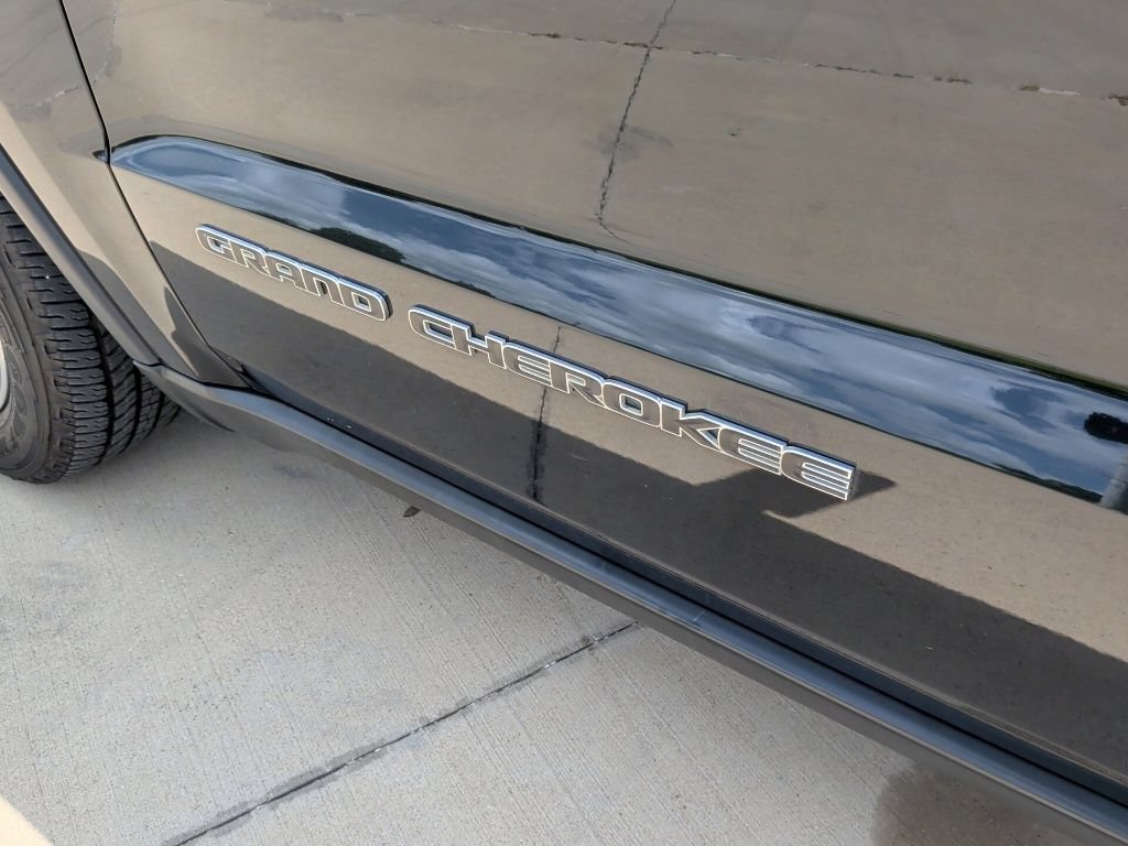 Used 2017 Jeep Grand Cherokee Limited AWD/4WD image 46