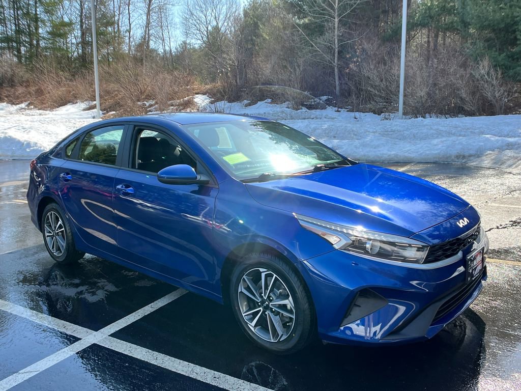 Used 2023 Kia Forte LXS image 7