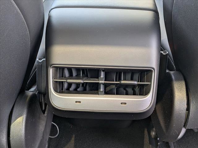 Used 2020 Tesla Model 3 Standard Range Plus RWD image 16
