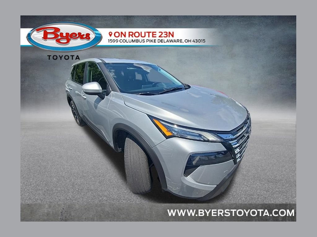 Used 2025 Nissan Rogue SV