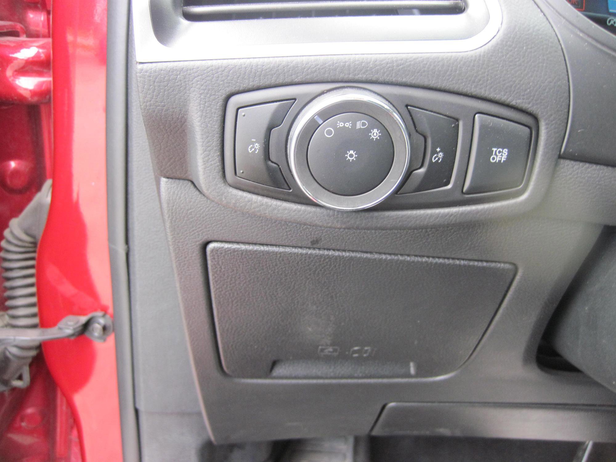 Used 2024 Ford Edge SEL image 13