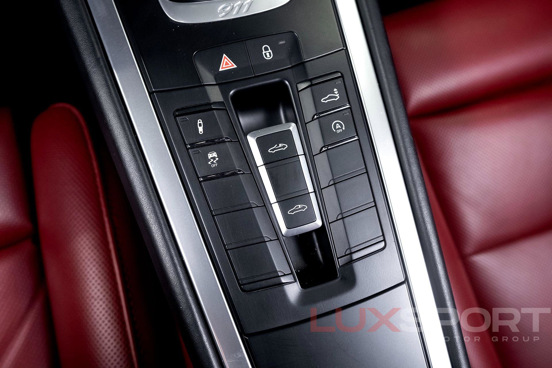 Used 2017 Porsche 911 Targa 4S image 48