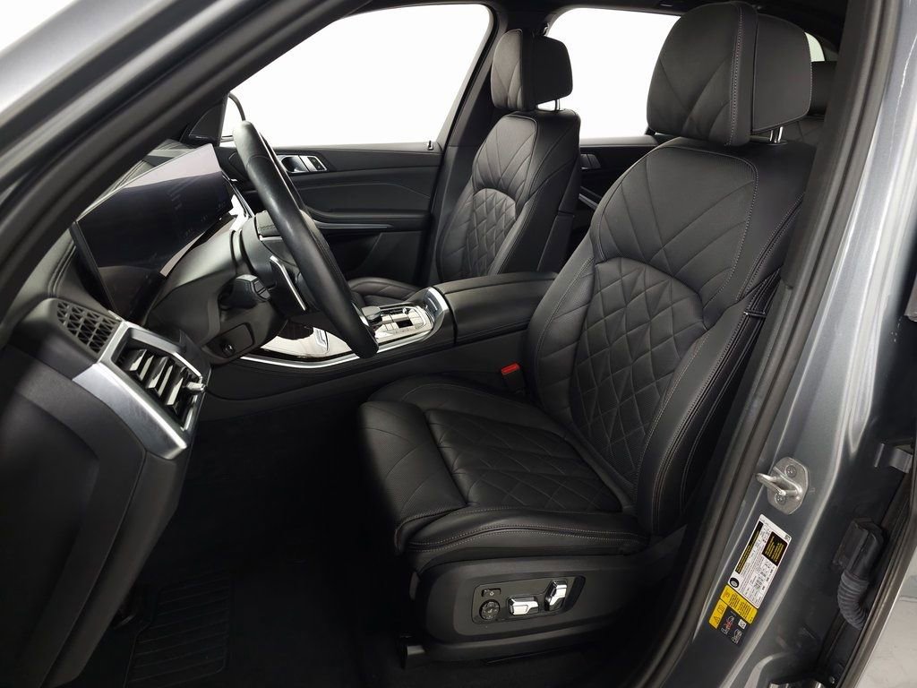 Used 2024 BMW X5 xDrive50e image 17