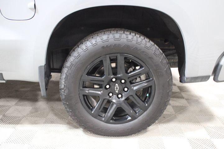 Used 2024 Chevrolet Silverado 1500 RST w/ Dark Appearance Package AWD/4WD image 43