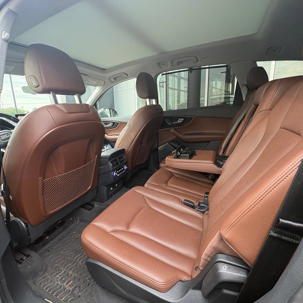 Used 2019 Audi Q7 3.0T Prestige AWD/4WD image 10