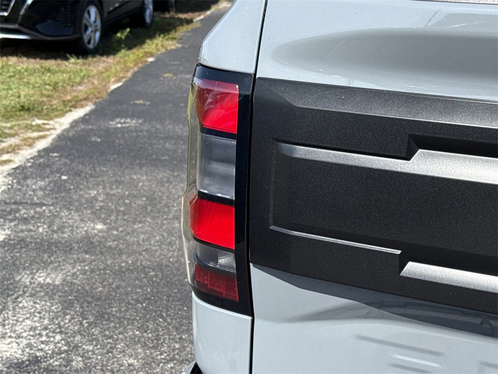 New 2026 Nissan Frontier PRO-4X w/ Pro-4x Convenience Package image 13