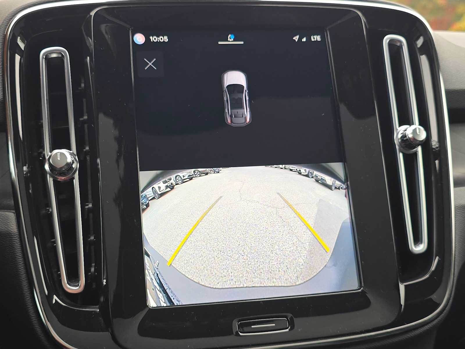 Certified 2023 Volvo C40 P8 Recharge Ultimate w/ Protection Package Premier AWD/4WD image 27