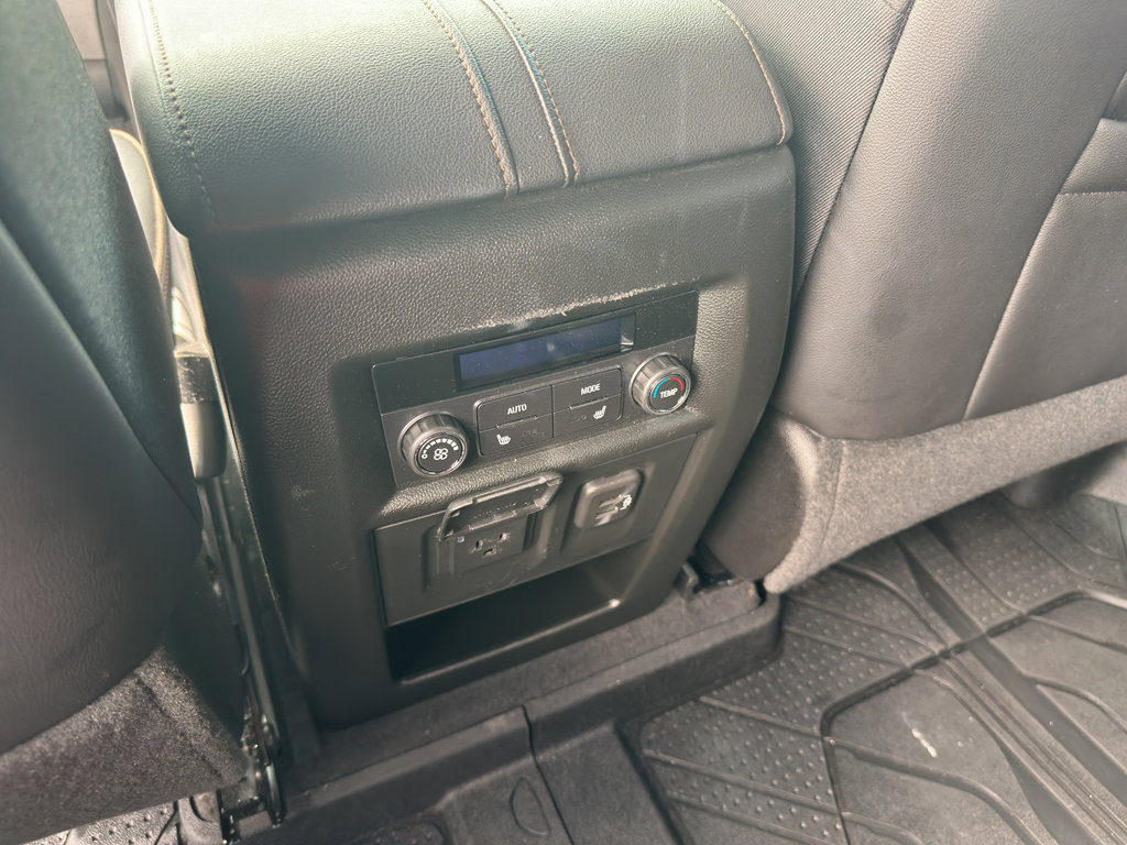 Used 2024 Chevrolet Traverse High Country image 16