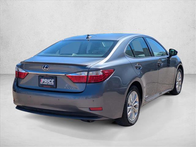 Used 2014 Lexus ES 300h w/ Luxury Package w/Bamboo Trim image 5