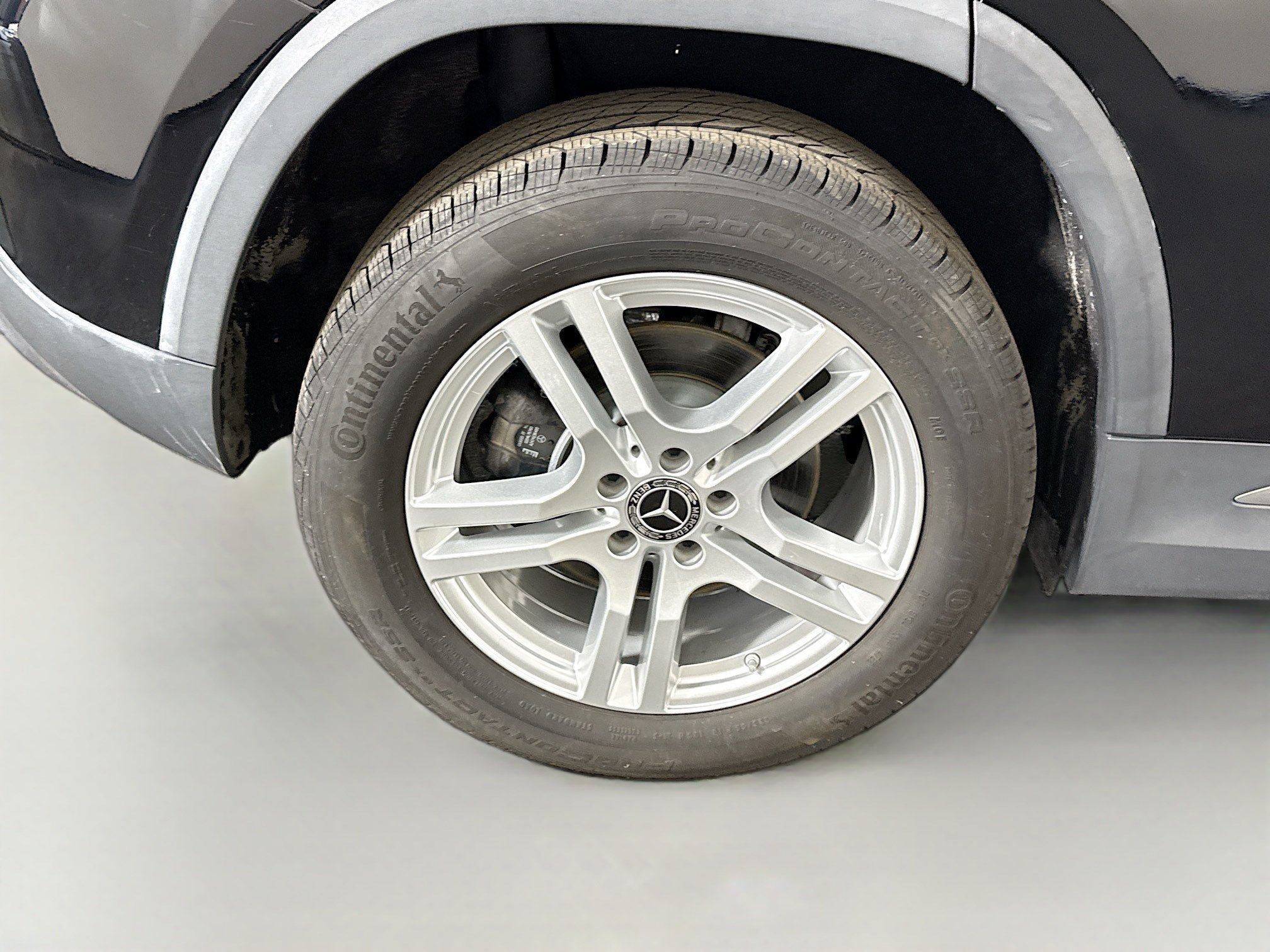 Used 2023 Mercedes-Benz GLA 250 4MATIC w/ Premium Package image 33