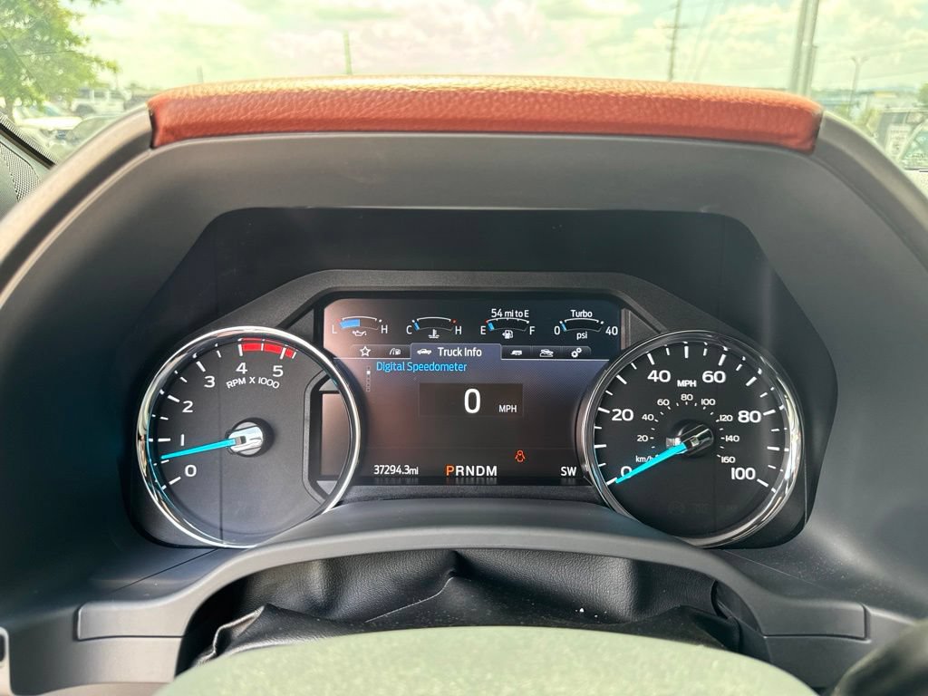 Used 2022 Ford F450 Platinum w/ FX4 Off-Road Package AWD/4WD image 16