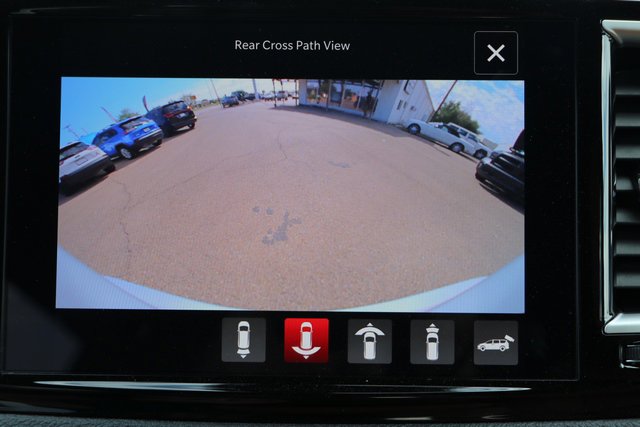 New 2023 Chrysler Pacifica Pinnacle FWD image 24