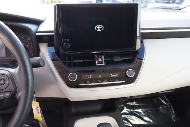 Used 2025 Toyota Corolla LE FWD image 32