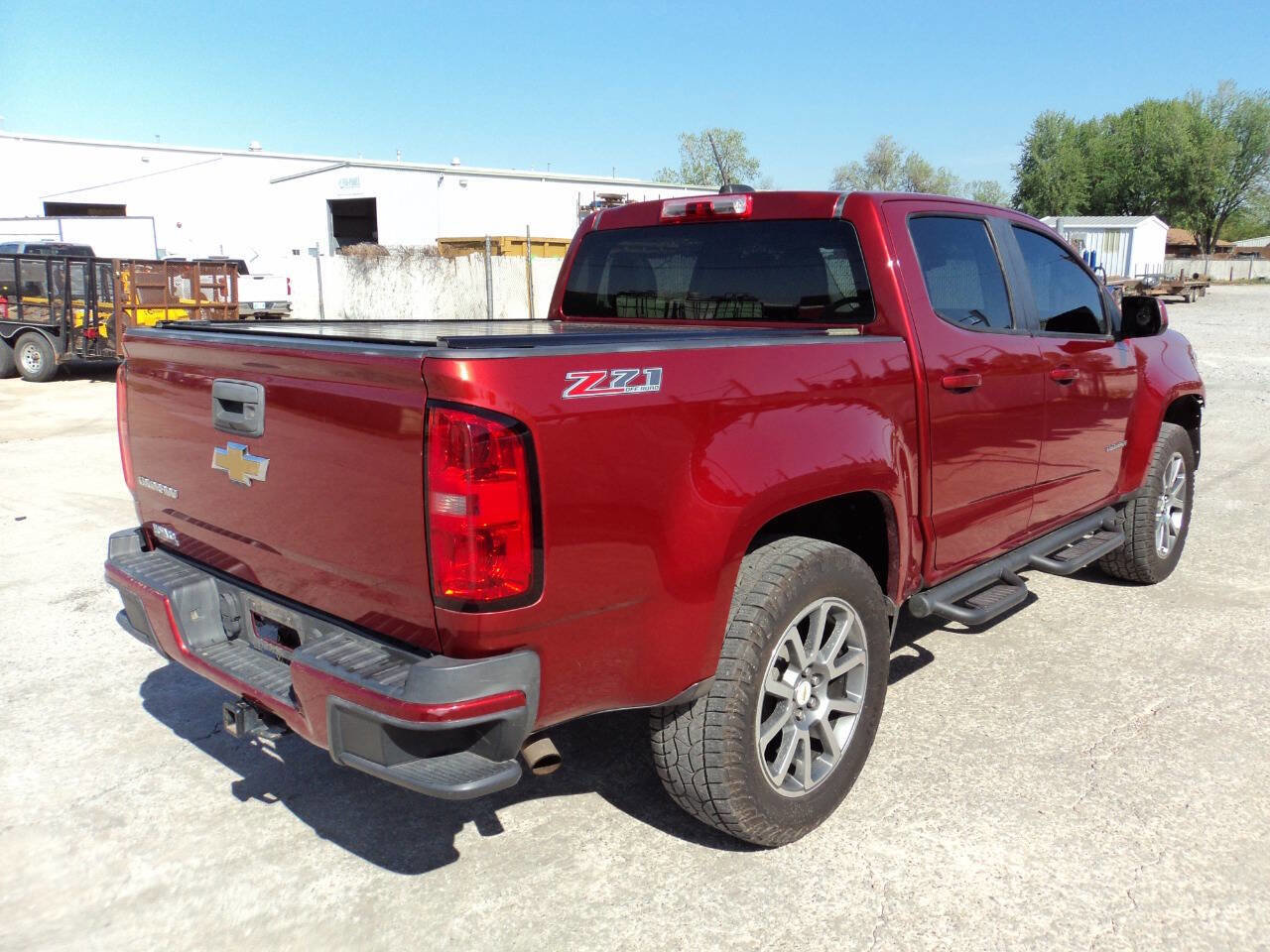 Used 2015 Chevrolet Colorado Z71 w/ LPO, Gearon Divider Package AWD/4WD image 5