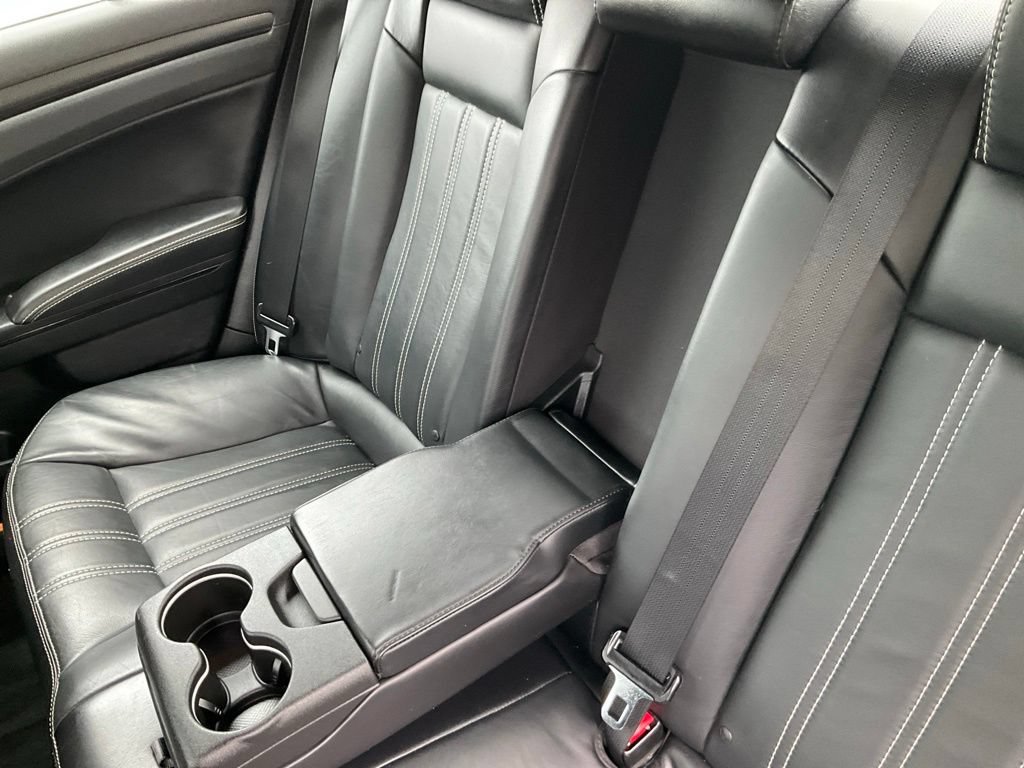 Used 2014 Chrysler 300 S AWD/4WD image 31