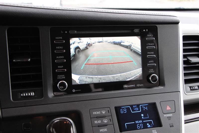 Used 2020 Toyota Sienna XLE w/ XLE Navigation Package AWD/4WD image 24