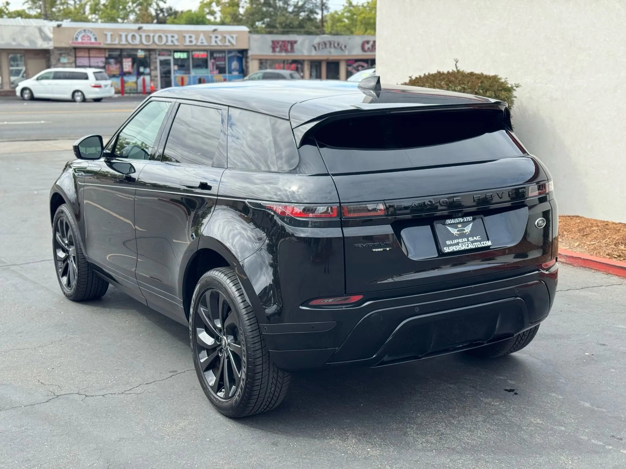 Used 2020 Land Rover Range Rover Evoque S AWD/4WD image 4