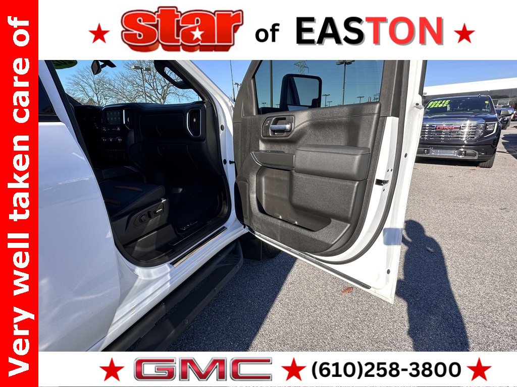 Used 2021 GMC Sierra 2500 AT4 image 13
