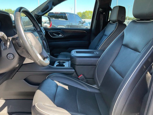 Used 2023 Chevrolet Tahoe Premier RWD image 5