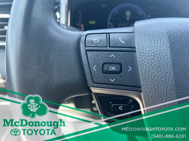 Used 2025 Toyota Camry SE FWD image 21