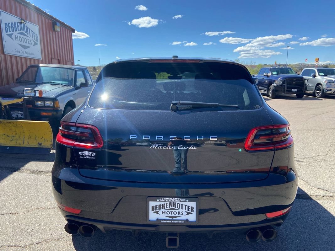 Used 2015 Porsche Macan Turbo image 6