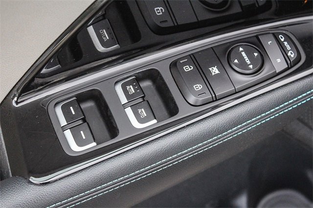 Used 2019 Kia Niro EX image 28