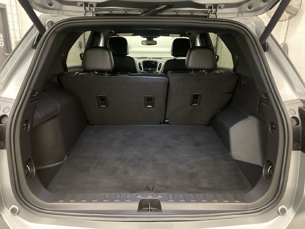 Used 2024 Chevrolet Equinox Premier AWD/4WD image 18