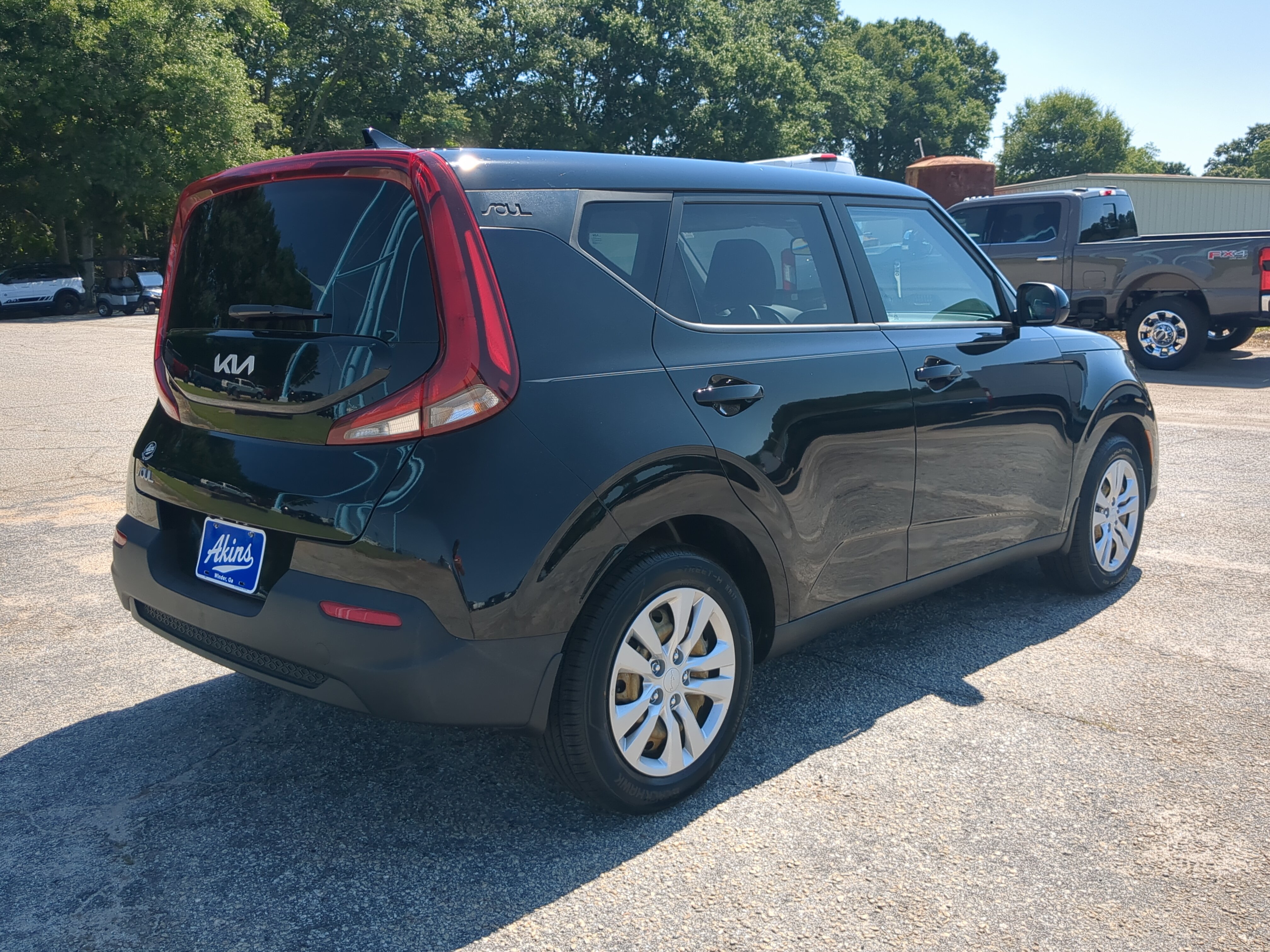 Used 2022 Kia Soul LX FWD image 3