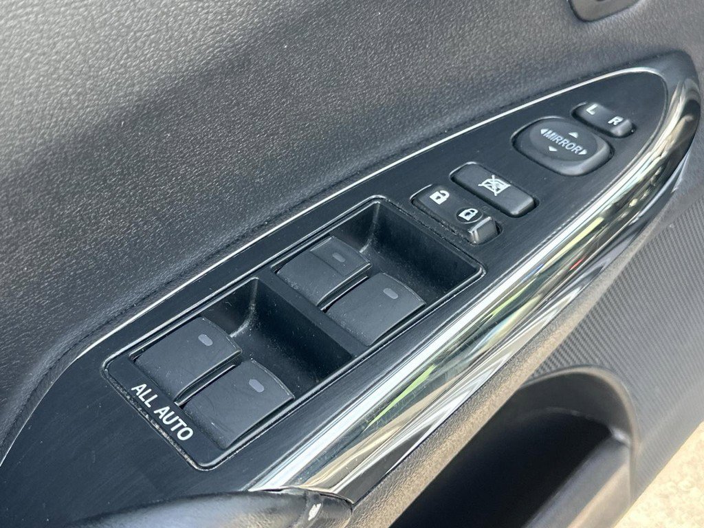 Used 2017 Toyota Avalon Limited w/ All Weather Liner Package image 21