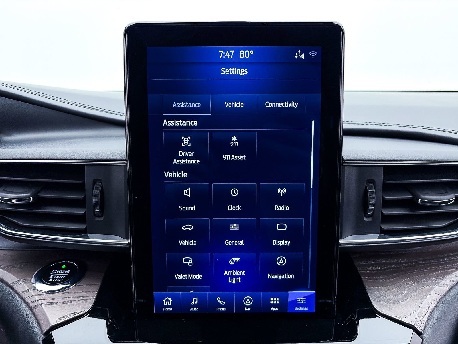 Used 2021 Ford Explorer Platinum w/ Equipment Group 601A AWD/4WD image 25